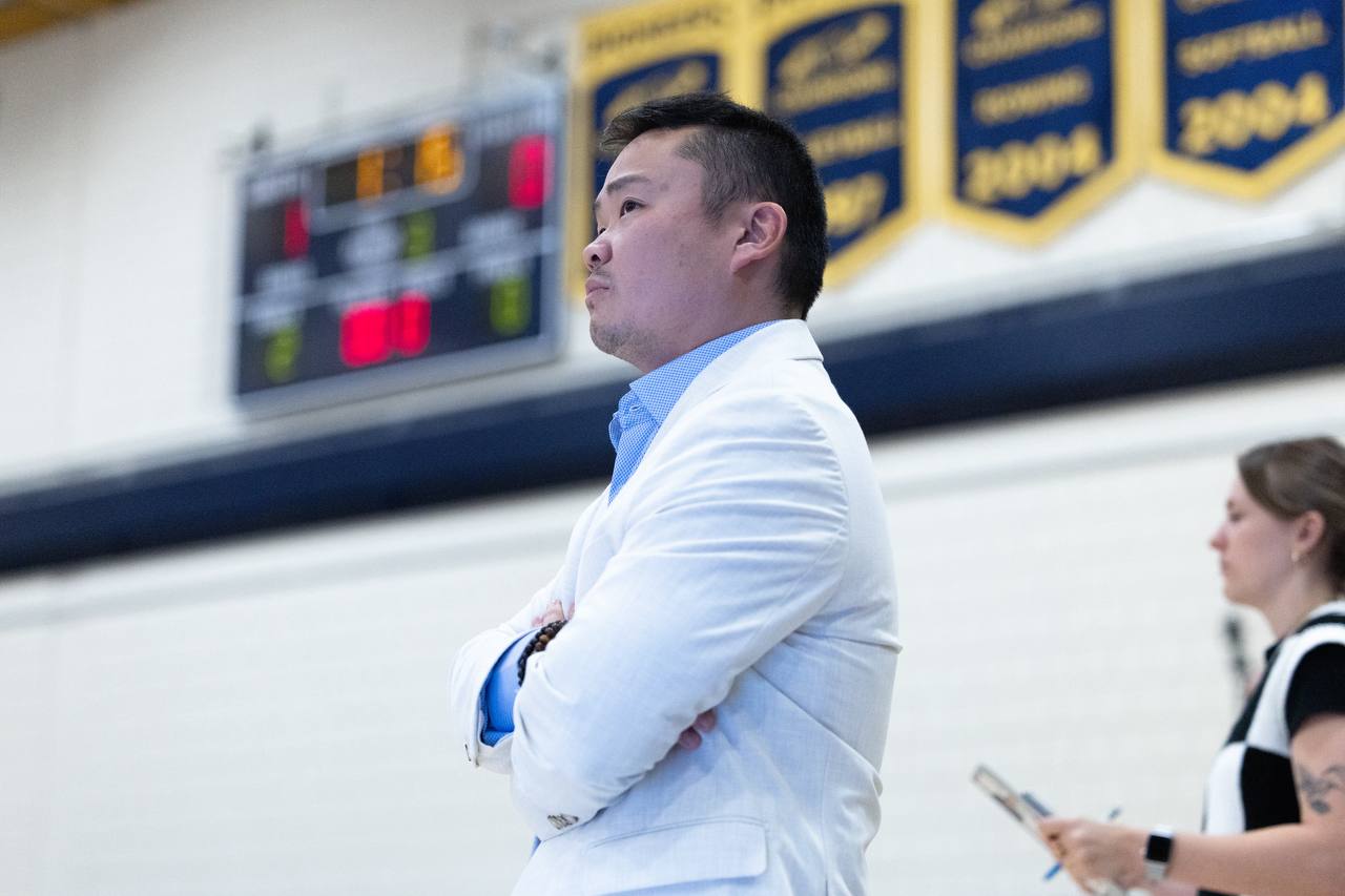 Coach Greg Walker